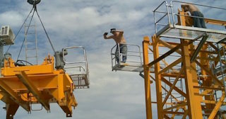 Демонтаж башенного крана в Ачинске - услуги по демонтажу от Сварной-Чнс от 1534 руб.