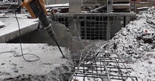 Демонтаж монолитного перекрытия в Ачинске - Профессиональная разборка от 818 руб.