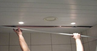 Демонтаж реечных потолков в Ачинске - цена за м2 от 461 рублей - Сварной-Чнс
